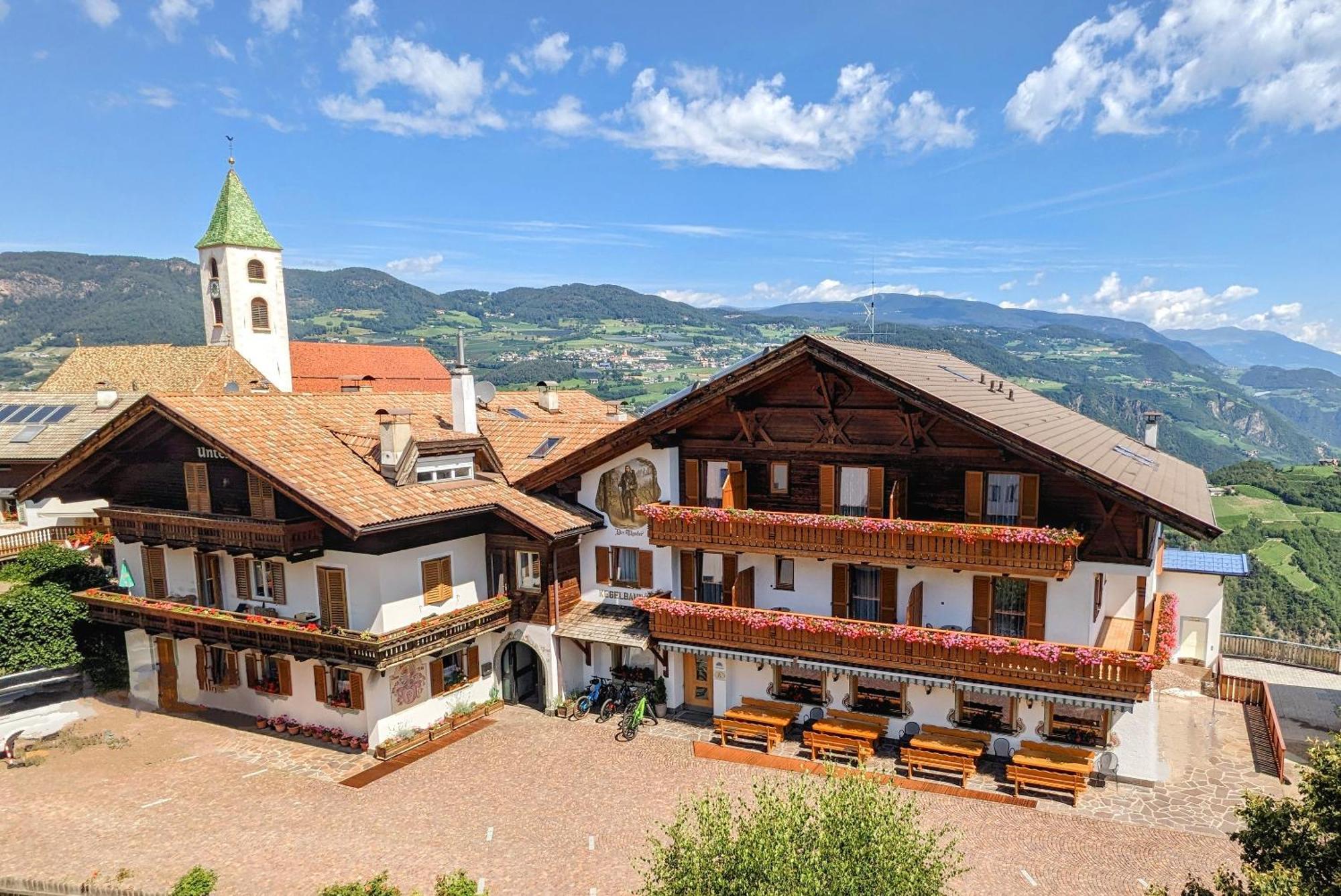 Gasthof Pizzeria Unterwirt Collepietra  Exterior photo